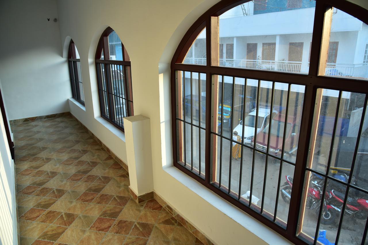 Natura Inn Munnar Exterior foto